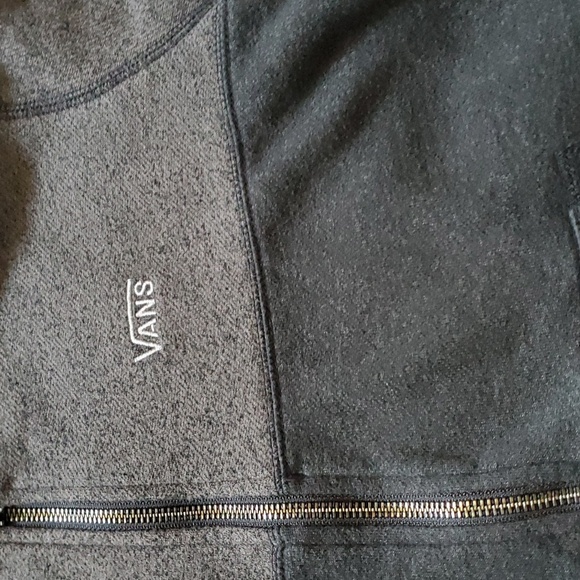 VANS BOYS HOODED ZIP UP SWEATER 🧑 - Picture 3 of 8